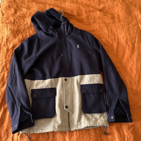 Preppy Qilo Poly-Wool Navy and Gray Colorblock Coach Jacket - Picture 1 of 5